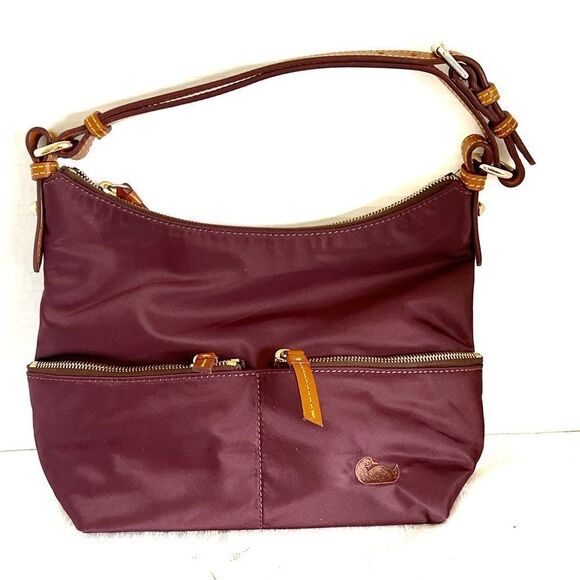 New Unused Dooney & Bourke Seville Plum Nylon Hobo Purse - Picture 2 of 8